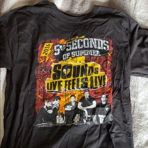 5 seconds of summer sounds live feels live tourtee